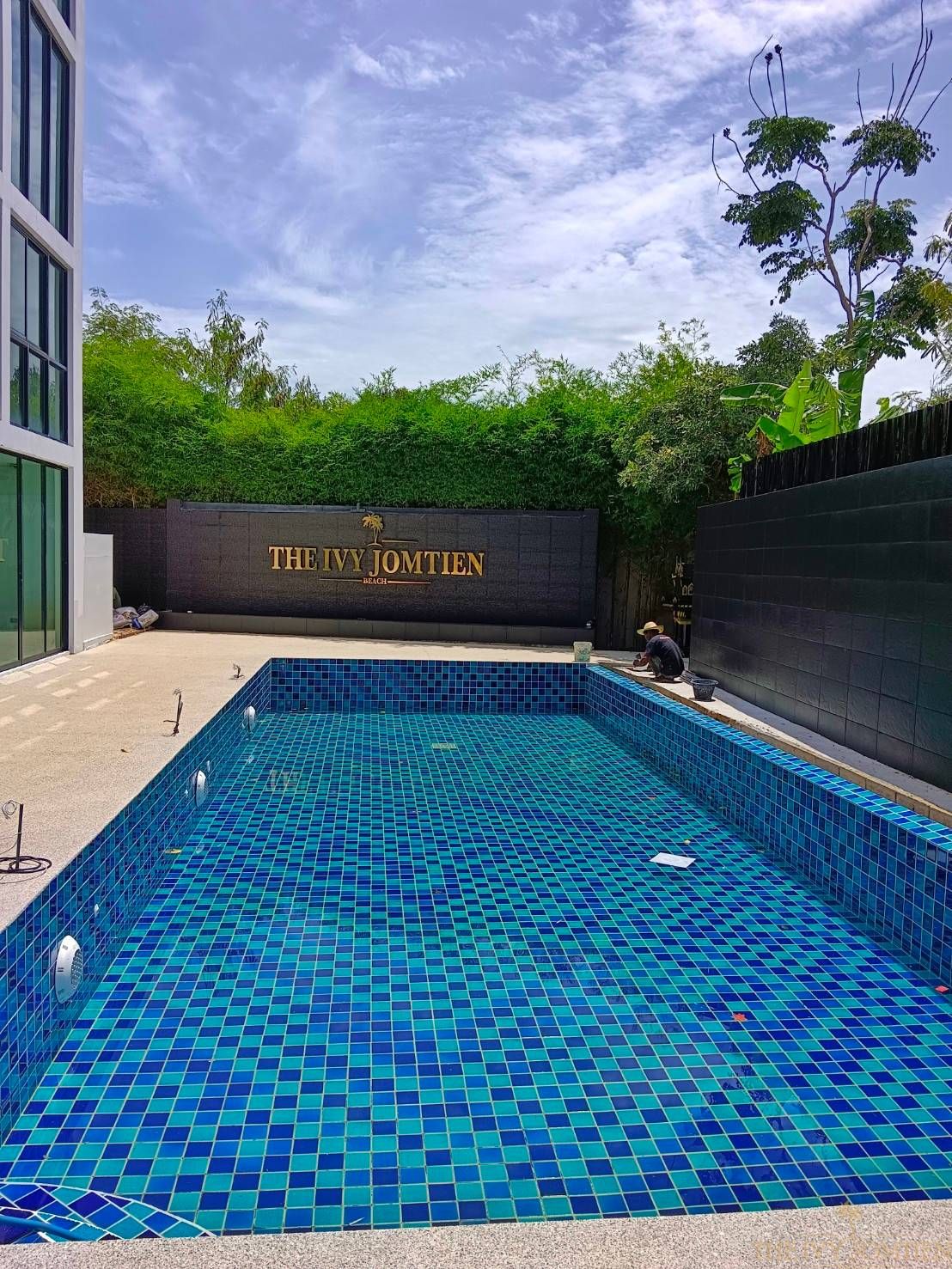 The Ivy Jomtien beach up date construction   เรียนคุณลูกค้าที่เคารพรักทุกท่าน ขณะนี้ทางโครงการจัดสร้างพื้นที่ส่วนกลาง ใน